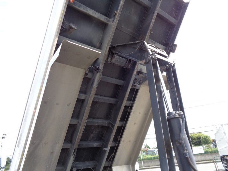三菱 大型トラック ダンプハイルーフ土砂5.3m 画像