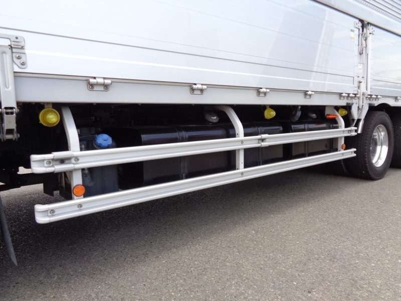 日野 大型トラック ウィングエアサスハイルーフ 画像
