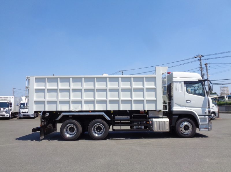 三菱 大型トラック 深ダンプハイルーフ 画像