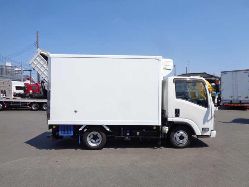 いすゞ 小型トラック 冷凍車低温(標準幅・スムーサー)スタンバイ付 画像