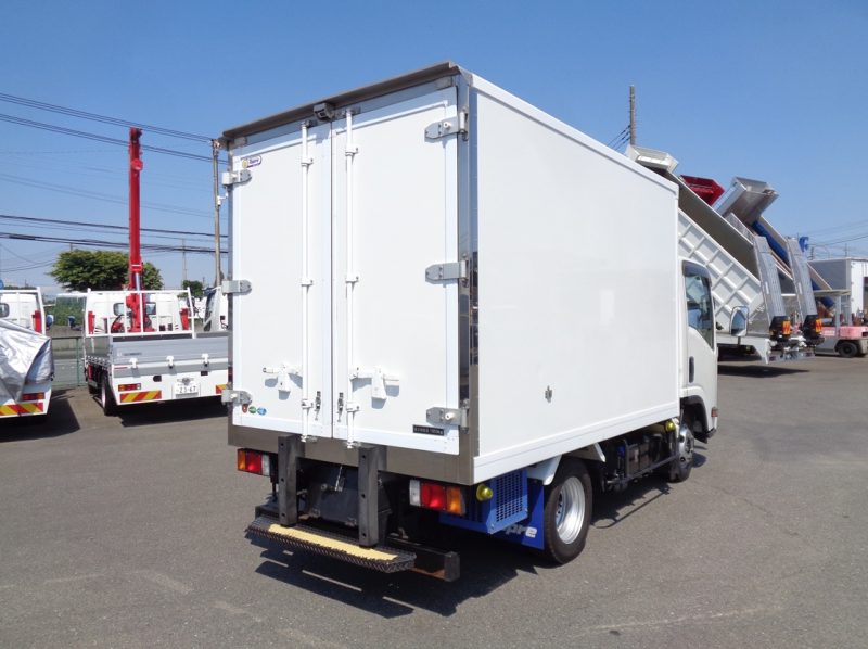 いすゞ 小型トラック 冷凍車低温(標準幅・スムーサー)スタンバイ付 画像
