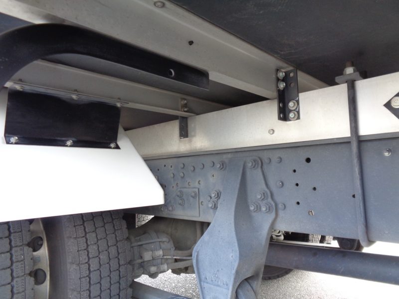 三菱 中型トラック 冷凍車エアサス 画像