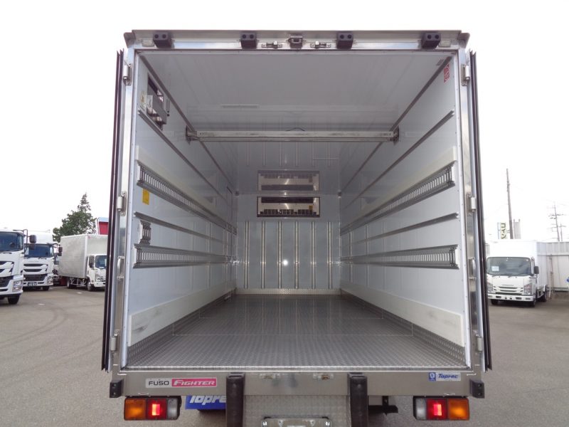 三菱 中型トラック 冷凍車エアサス 画像