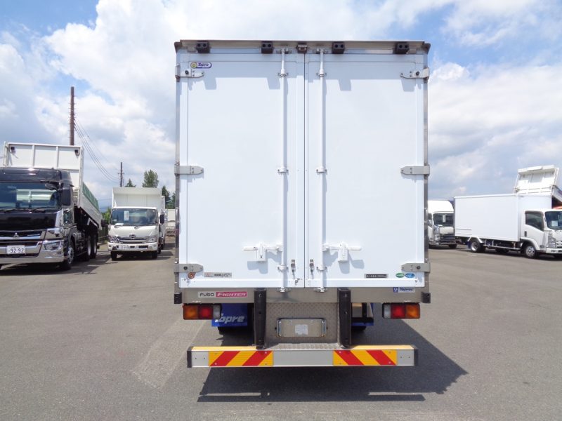 三菱 中型トラック 冷凍車エアサス 画像
