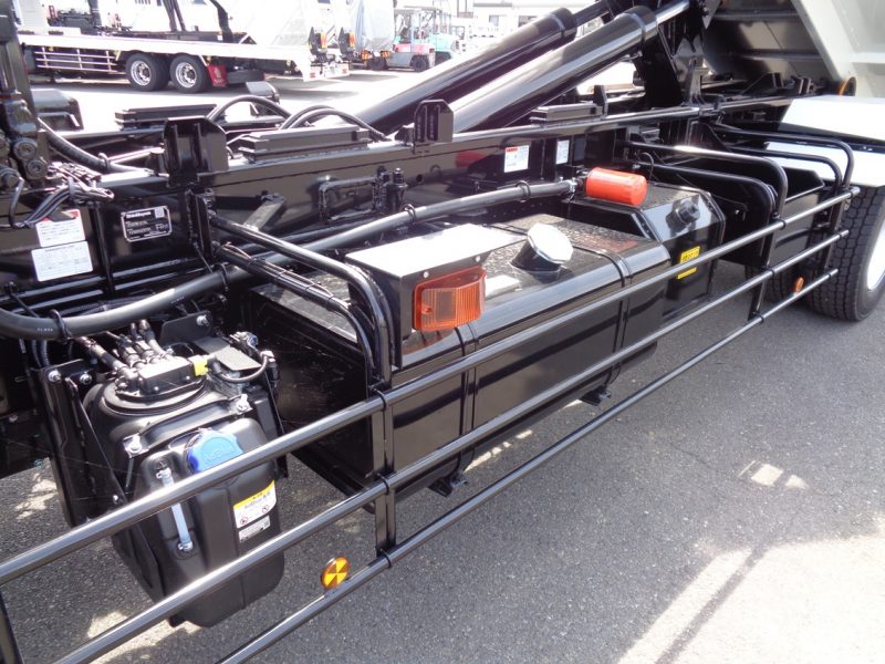 日野 大型トラック 増tロングアームロール8.2t(ロング・ショート切替) 画像