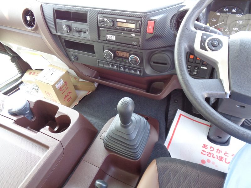 日野 大型トラック 増tロングアームロール8.2t(ロング・ショート切替) 画像