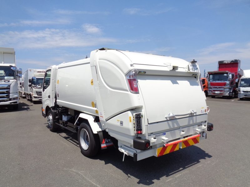 トヨタ 小型トラック 塵芥車(プレス式)5.9m3 画像