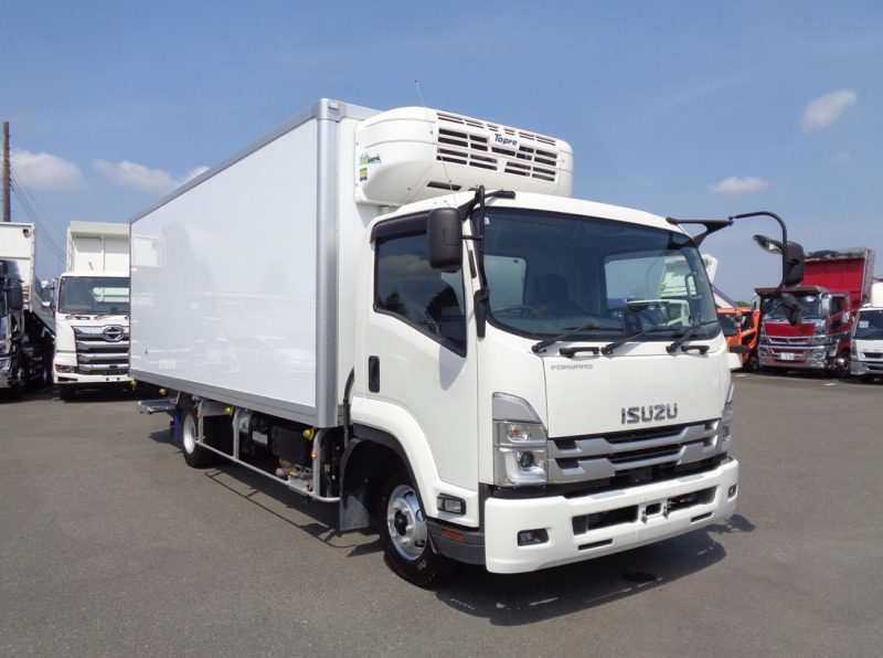 いすゞ 中型トラック 冷凍車ワイドエアサス格納PG付 画像