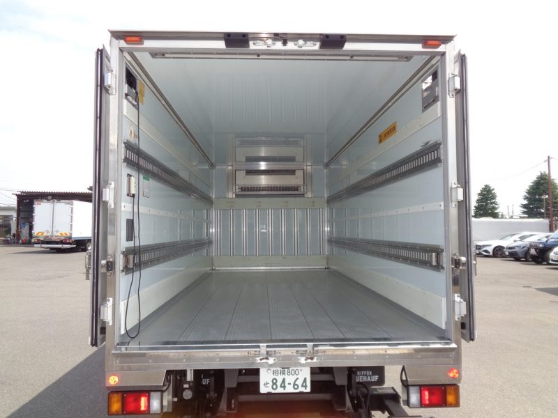 いすゞ 小型トラック 冷凍車低温(ワイド・ロング)PG付 画像