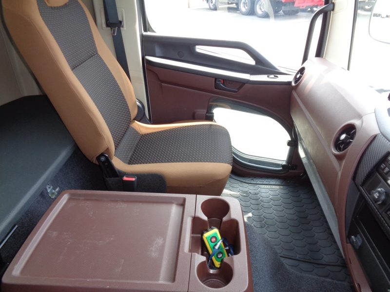 日野 中型トラック 冷凍車ワイド格納PG付 画像