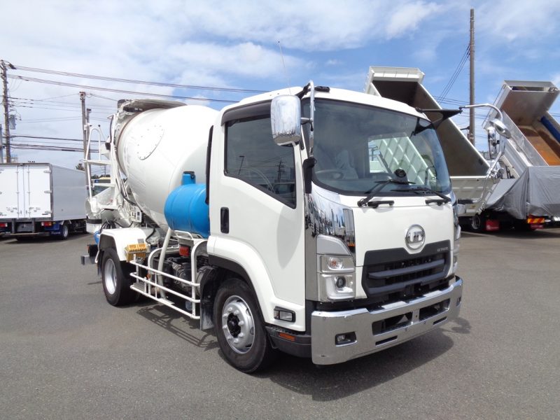 いすゞ 大型トラック 増tミキサー3.2m3(7.78t) 画像