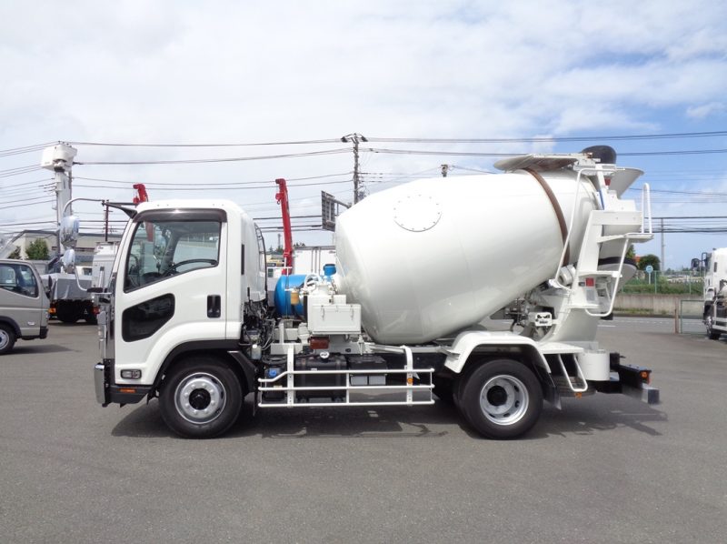 いすゞ 大型トラック 増tミキサー3.2m3(7.78t) 画像