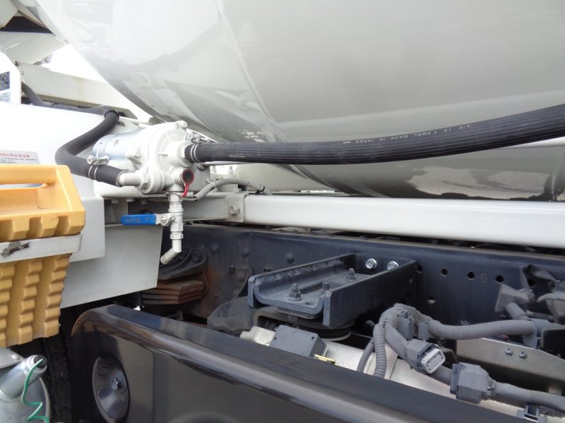 いすゞ 大型トラック 増tミキサー3.2m3(7.78t) 画像