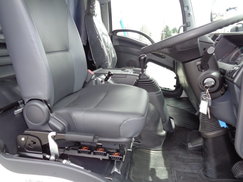 いすゞ 大型トラック 増tミキサー3.2m3(7.78t) 画像