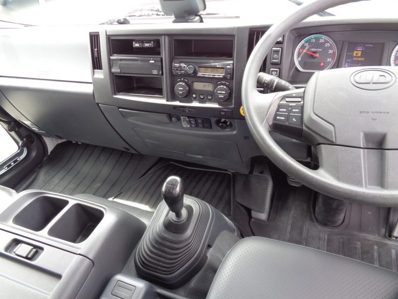 いすゞ 大型トラック 増tミキサー3.2m3(7.78t) 画像