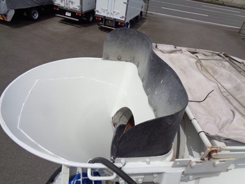 いすゞ 大型トラック 増tミキサー3.2m3(7.78t) 画像