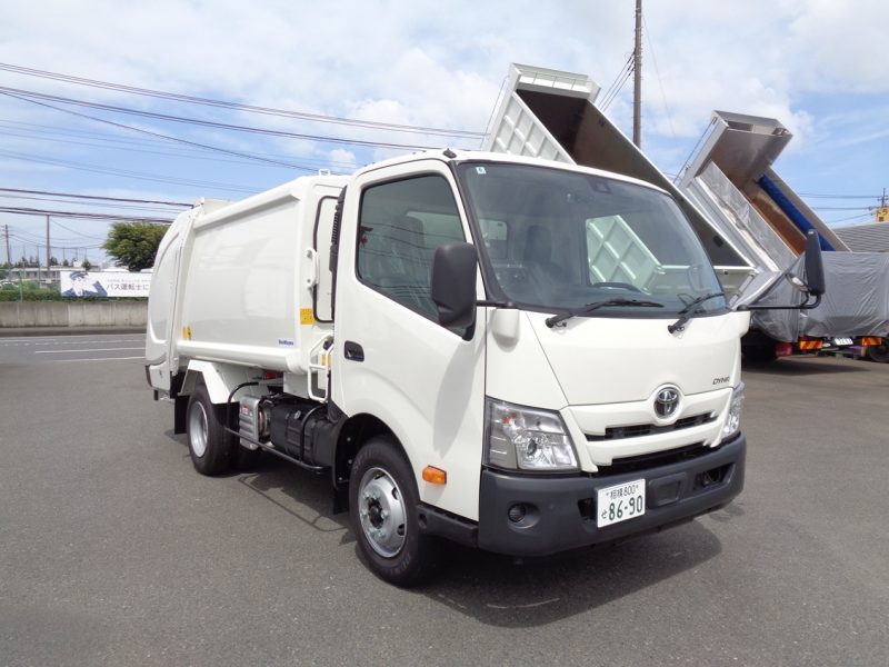 トヨタ 小型トラック 塵芥車(プレス式)6m3 画像