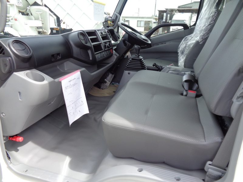トヨタ 小型トラック 塵芥車(プレス式)6m3 画像