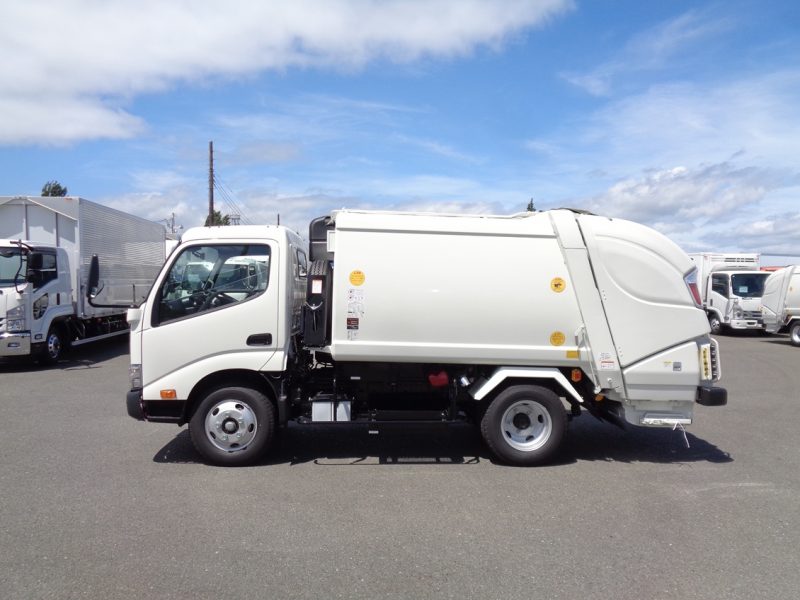 トヨタ 小型トラック 塵芥車(プレス式)4.3m3 画像