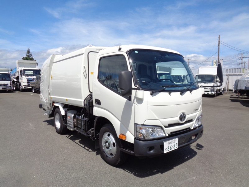 トヨタ 小型トラック 塵芥車(プレス式)4.3m3 画像