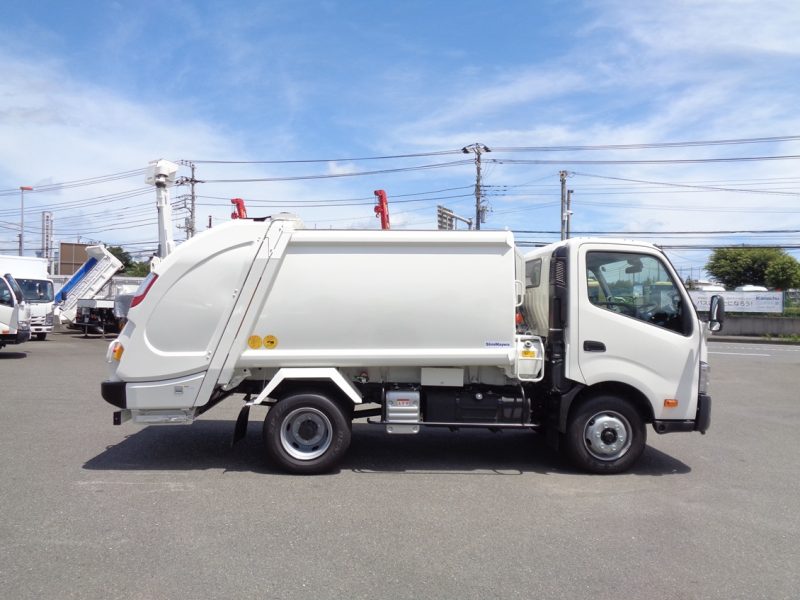 トヨタ 小型トラック 塵芥車(プレス式)6m3 画像