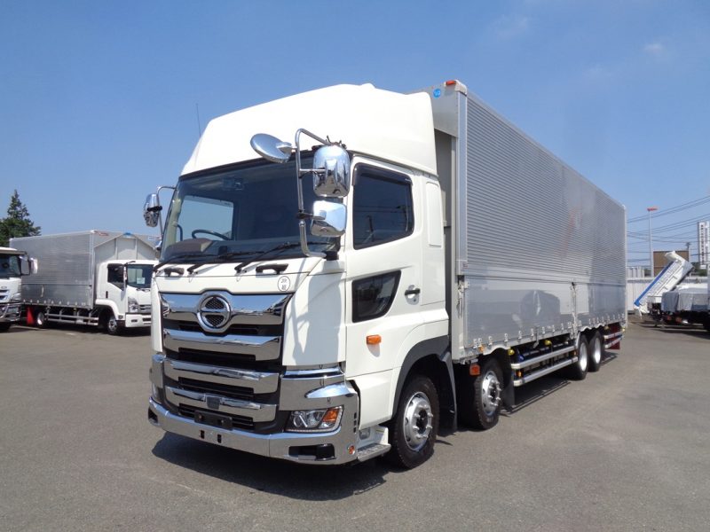 日野 大型トラック ウィングエアサスハイルーフ 画像
