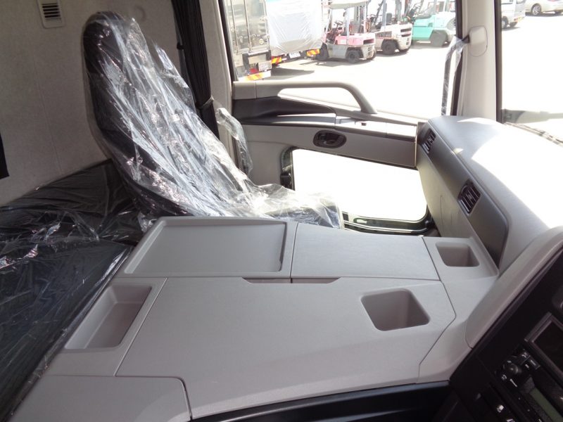 三菱 大型トラック ミキサー4.4m3カヤバ(シフトパイロット)油圧シュー 画像