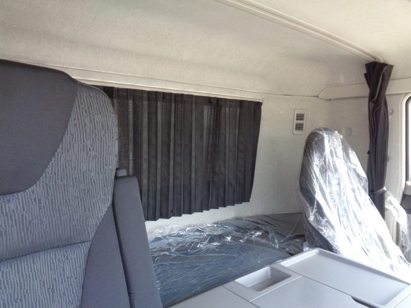 三菱 大型トラック ミキサー4.4m3カヤバ(シフトパイロット)油圧シュー 画像