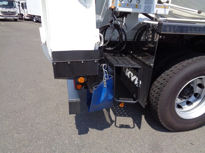 三菱 大型トラック ミキサー4.4m3カヤバ(シフトパイロット)油圧シュー 画像