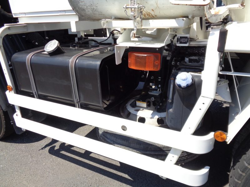 日野 大型トラック ミキサー4.4m3カヤバ 画像