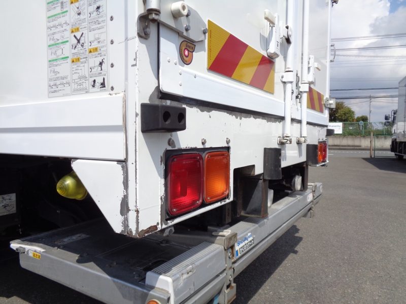 いすゞ 中型トラック 冷凍車エアサス格納PG付(スムーサー) 画像