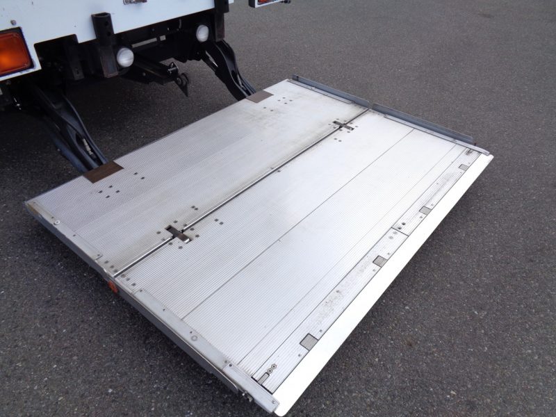 いすゞ 中型トラック 冷凍車エアサス格納PG付(スムーサー) 画像