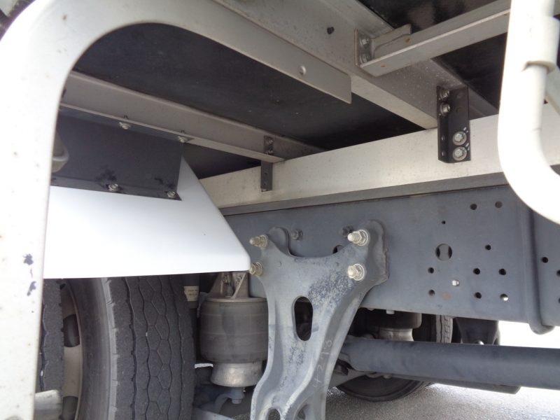 いすゞ 中型トラック 冷凍車エアサス格納PG付(スムーサー) 画像