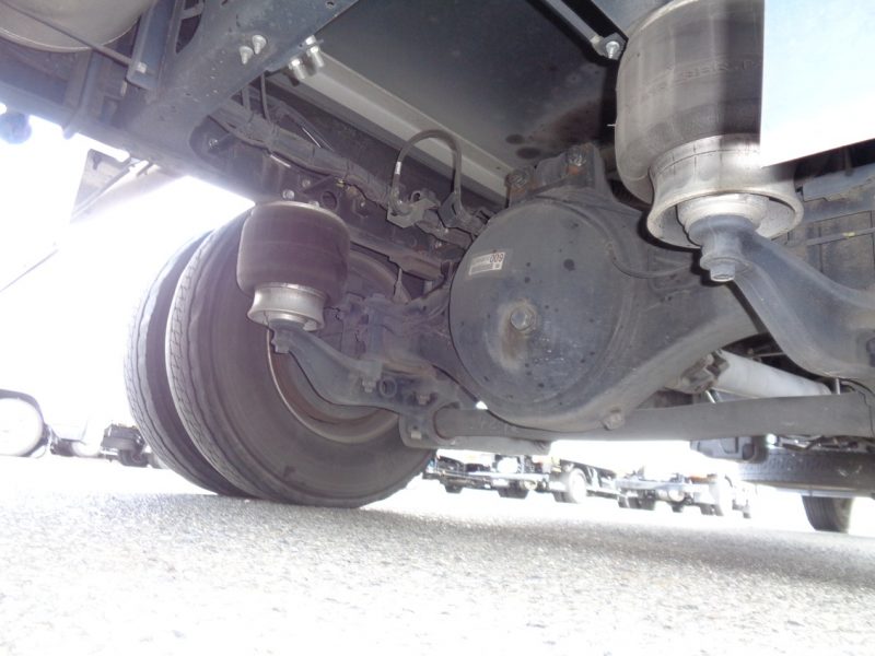 いすゞ 中型トラック 冷凍車エアサス格納PG付(スムーサー) 画像
