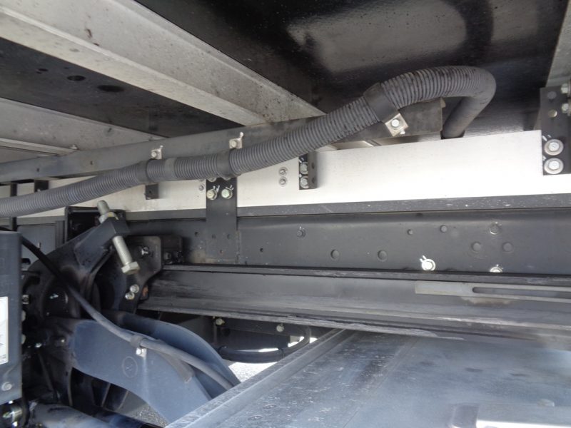 いすゞ 中型トラック 冷凍車エアサス格納PG付(スムーサー) 画像