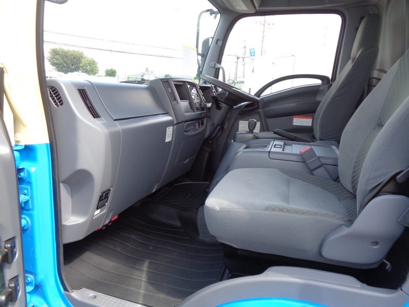 いすゞ 中型トラック 冷凍車エアサス格納PG付(スムーサー) 画像