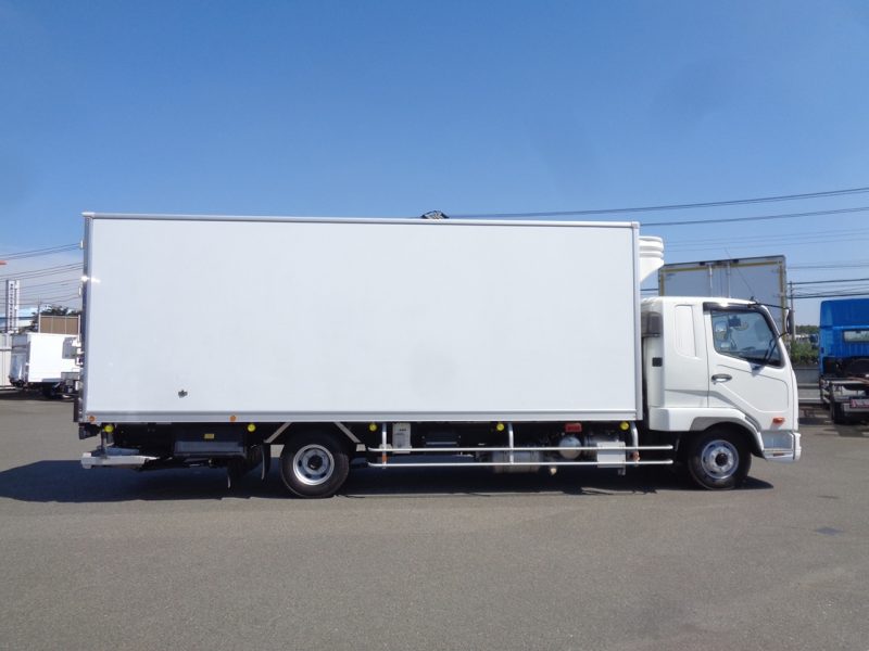 三菱 中型トラック 冷凍車ワイドエアサス格納PG付(スタンバイ付) 画像