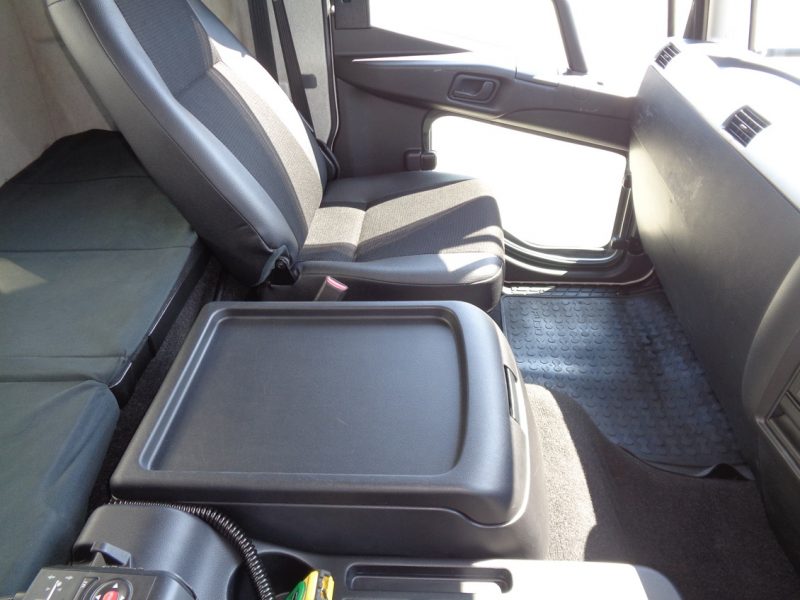 三菱 中型トラック 冷凍車ワイドエアサス格納PG付(スタンバイ付) 画像