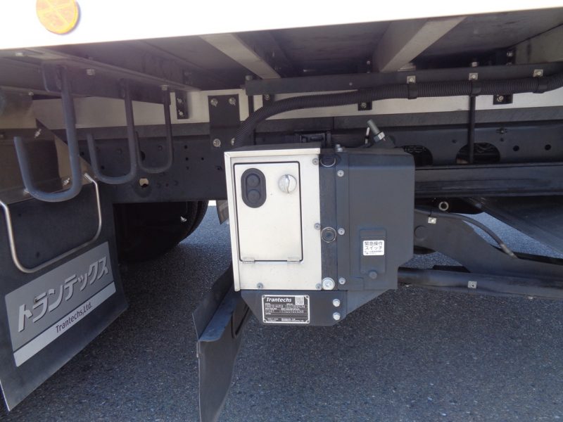 三菱 中型トラック 冷凍車ワイドエアサス格納PG付(スタンバイ付) 画像