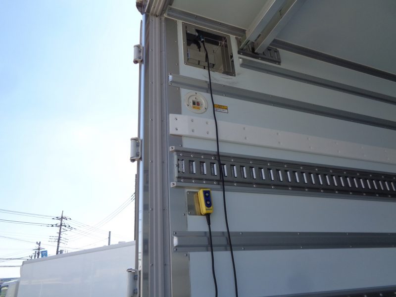 三菱 中型トラック 冷凍車ワイドエアサス格納PG付(スタンバイ付) 画像