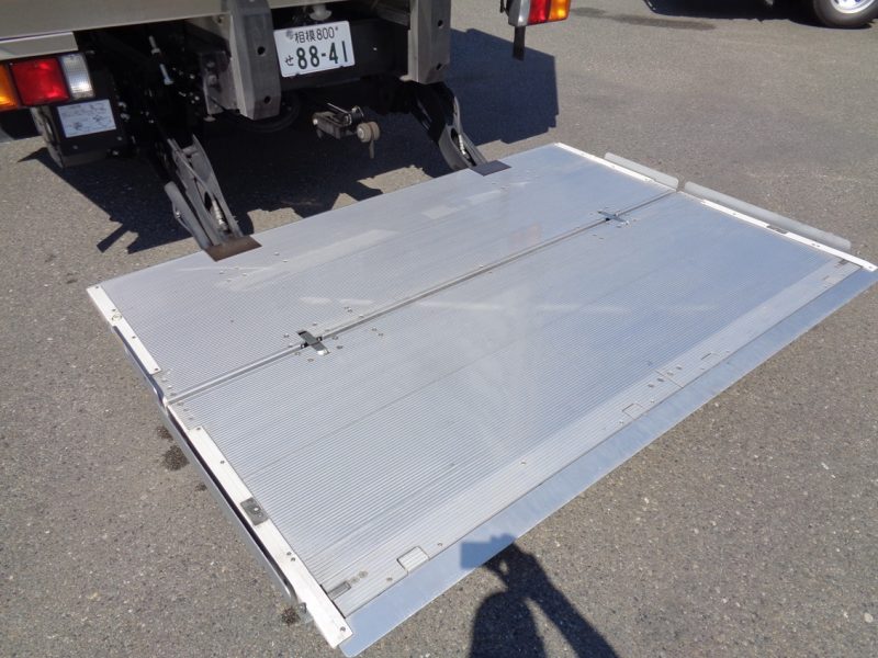 三菱 中型トラック 冷凍車ワイドエアサス格納PG付(スタンバイ付) 画像