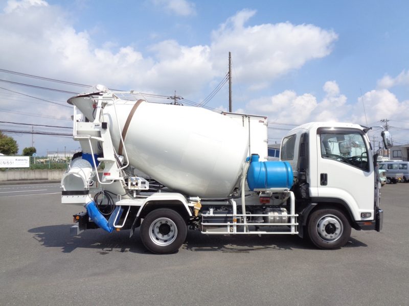日産UD 大型トラック 増tミキサー3.2m3カヤバ 画像