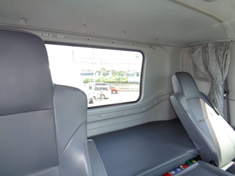 いすゞ 大型トラック ミキサー4.4m3カヤバ 画像