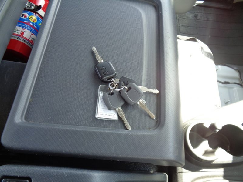 いすゞ 大型トラック ミキサー4.4m3カヤバ 画像