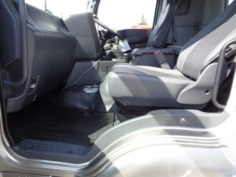 いすゞ 大型トラック ミキサー4.4m3カヤバ 画像