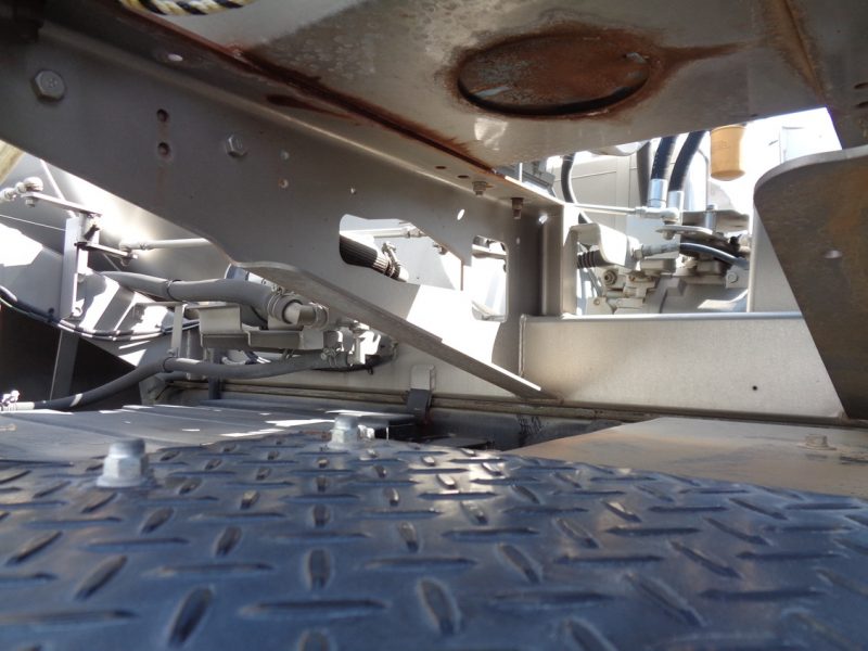 いすゞ 大型トラック ミキサー4.4m3カヤバ 画像