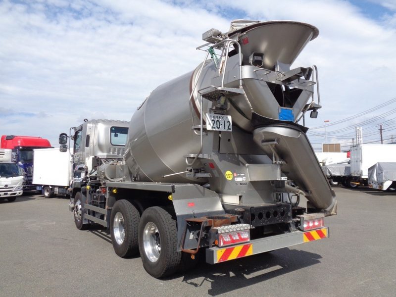 いすゞ 大型トラック ミキサー4.4m3カヤバ 画像