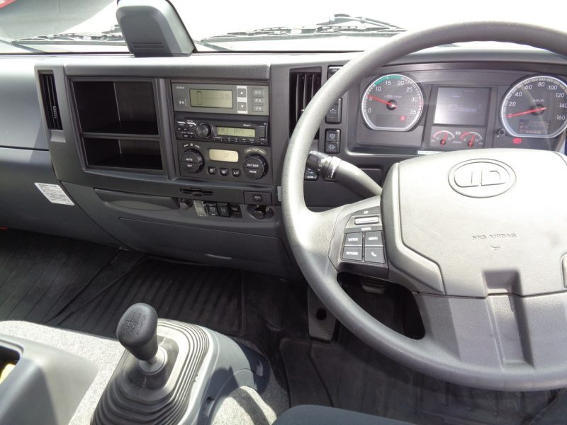 日産UD 中型トラック 冷凍車ワイドエアサス格納PG付 画像