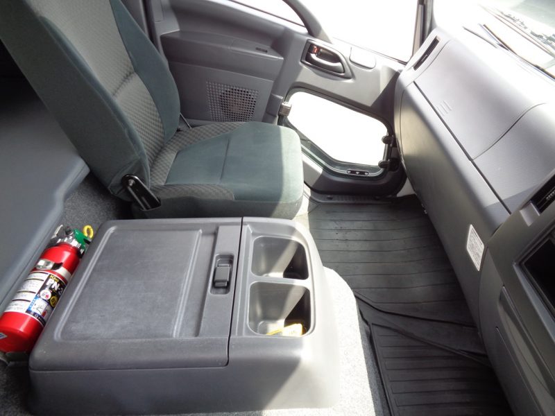 日産UD 中型トラック 冷凍車ワイドエアサス格納PG付 画像