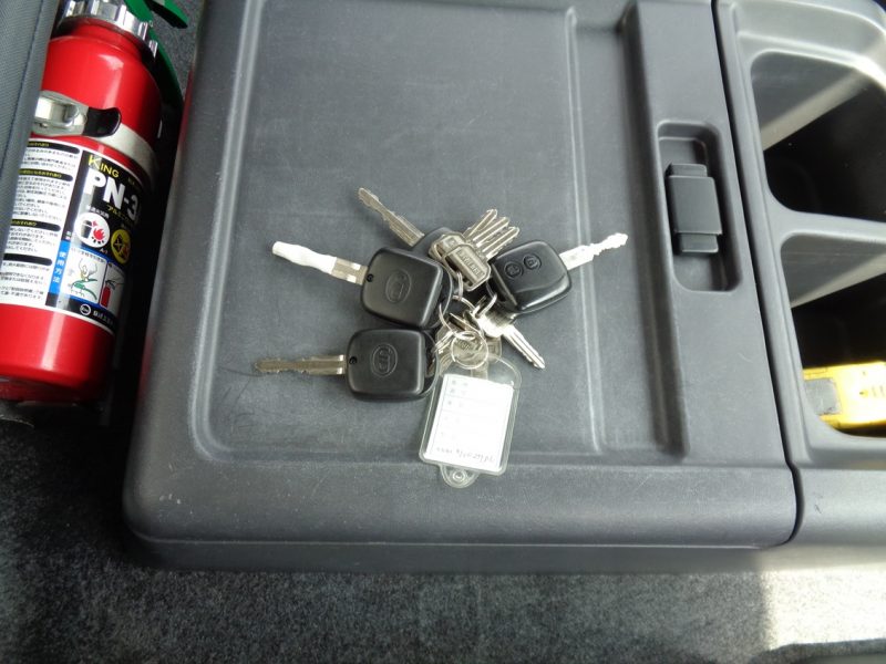 日産UD 中型トラック 冷凍車ワイドエアサス格納PG付 画像